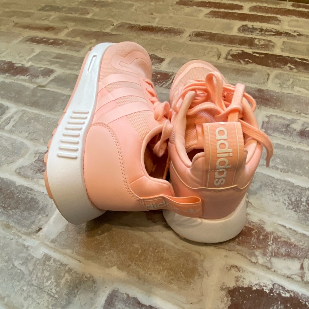 Women’s Adidas Sneakers - Picture 2 of 6